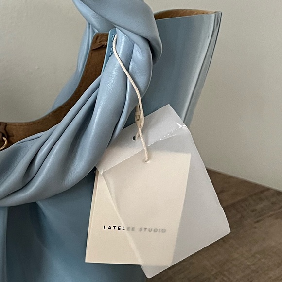 Wconcept LATELEE STUDIO
Bobbin Bag, Maya Blue - Picture 8 of 8